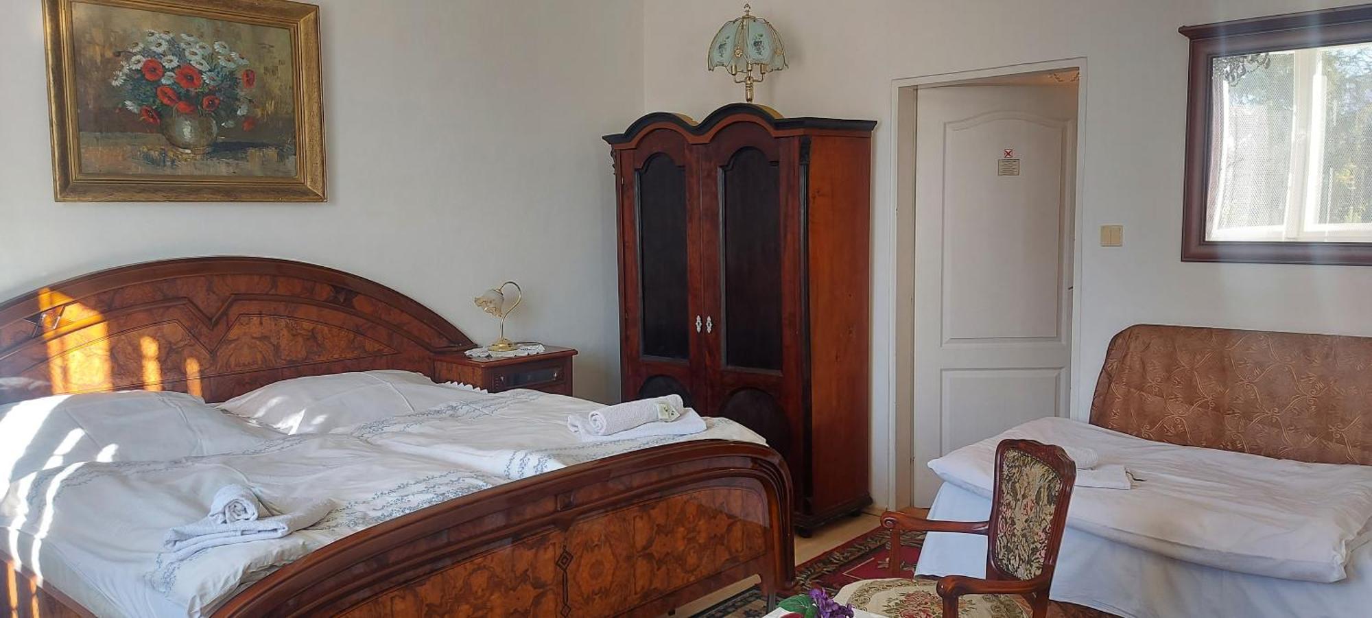אוסטרבה Hotel Garni מראה חיצוני תמונה