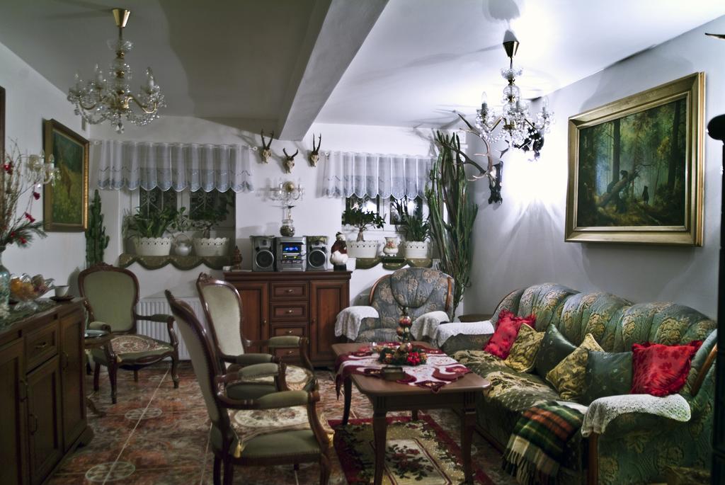 אוסטרבה Hotel Garni מראה חיצוני תמונה