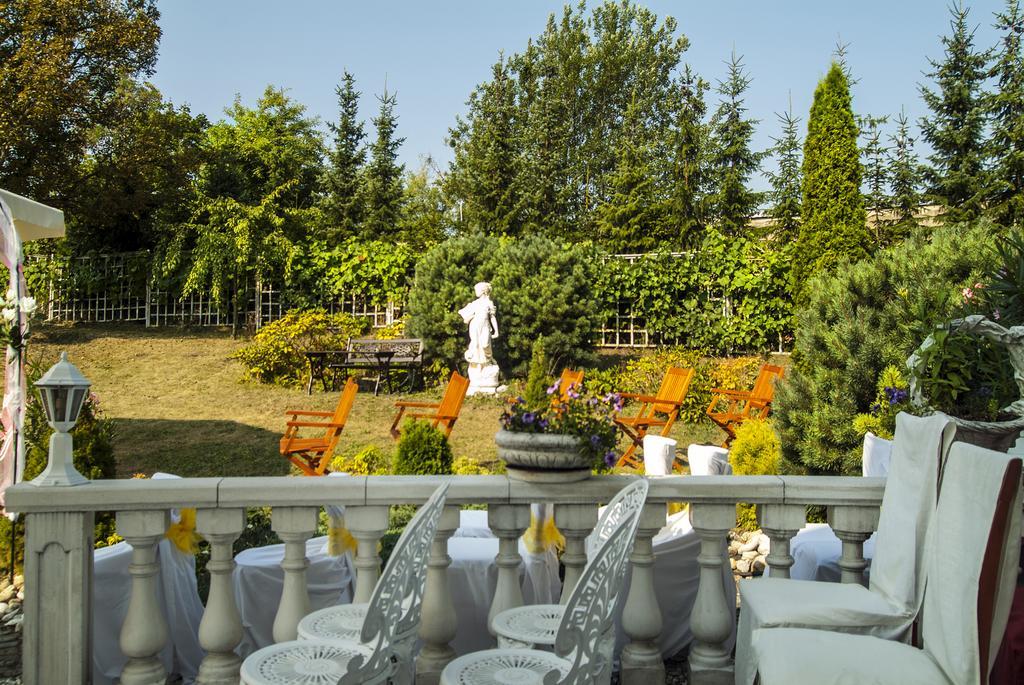 אוסטרבה Hotel Garni מראה חיצוני תמונה