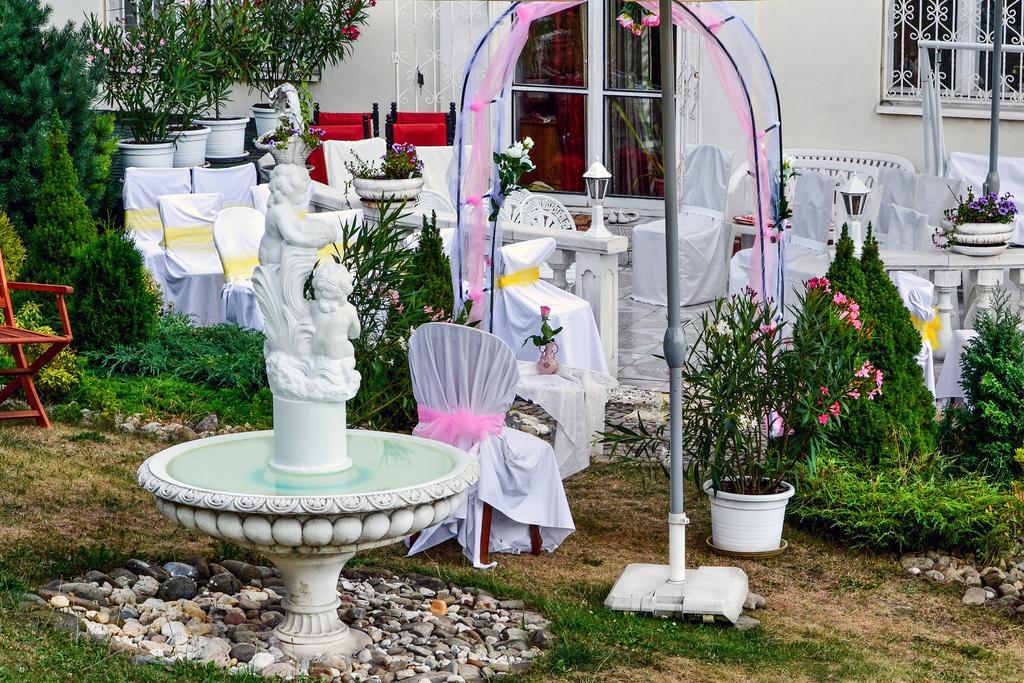 אוסטרבה Hotel Garni מראה חיצוני תמונה
