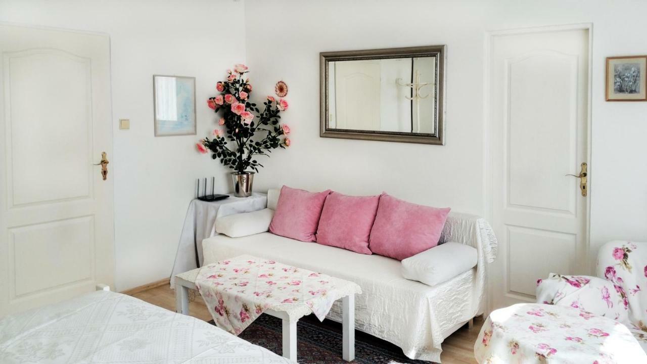 אוסטרבה Hotel Garni מראה חיצוני תמונה